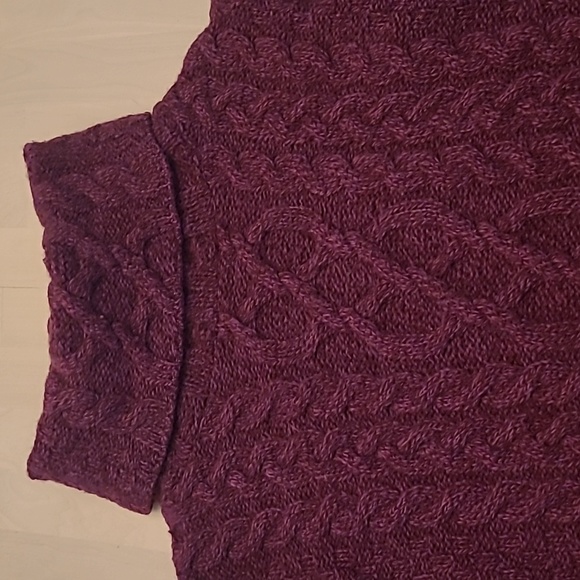 EUC Inis Crafts Irish 100% Merino Wool Cowlneck Turtleneck Purple Knit Sweater - Picture 3 of 11